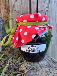 Černé jeřabiny 